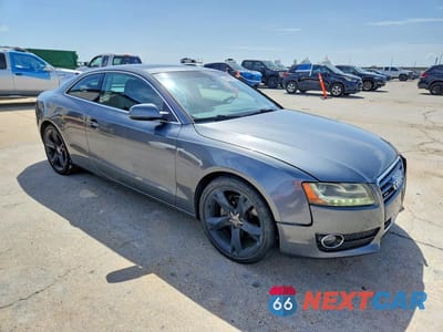 Czwarte zdjęcie samochodu z boku: 2012 AUDI A5 PREMIUM PLUS VIN:WAULFAFR7CA016070 - miniatura