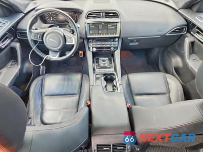 Zdjęcie 8 z 13 samochodu: 2019 JAGUAR F-PACE PRESTIGE VIN:SADCK2GX2KA362337 - miniatura