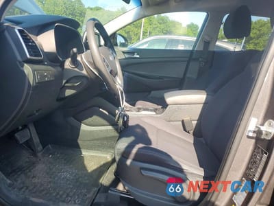 Zdjęcie 7 z 13 samochodu: 2020 HYUNDAI TUCSON SE VIN:KM8J2CA41LU128340 - miniatura