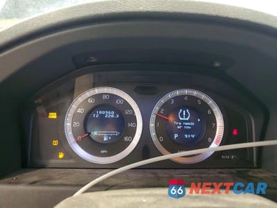 Zdjęcie 9 z 13 samochodu: 2011 VOLVO XC70 3.2 VIN:YV4940BZ8B1096347 - miniatura