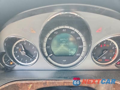 Zdjęcie 9 z 13 samochodu: 2011 MERCEDES-BENZ E 350 4MATIC VIN:WDDHF8HB1BA451883 - miniatura