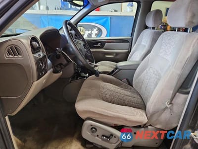 Zdjęcie 7 z 13 samochodu: 2004 GMC ENVOY XL VIN:1GKET16S846166978 - miniatura