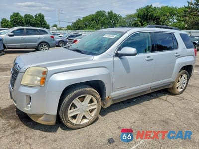 2010 GMC TERRAIN SLT 2CTALFEW0A6407793 - główne zdjęcie licytacji z USA - miniatura