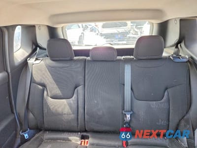 Zdjęcie 10 z 13 samochodu: 2016 JEEP RENEGADE SPORT VIN:ZACCJBAT1GPC79140 - miniatura
