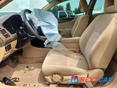 Zdjęcie 7 z 13 samochodu: 2003 HONDA CIVIC EX VIN:1HGEM22953L050155 - miniatura