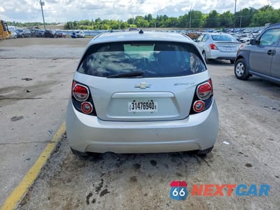 Zdjęcie 6 z 12 samochodu: 2013 CHEVROLET SONIC LT VIN:1G1JC6SHXD4215183 - miniatura