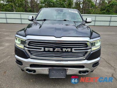 Piąte zdjęcie samochodu w środku: 2021 RAM 1500 LARAMIE VIN:1C6SRFJT2MN783378 - miniatura