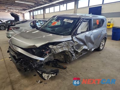 2025 KIA SOUL LX KNDJ23AU4S7936229 - główne zdjęcie licytacji z USA - miniatura