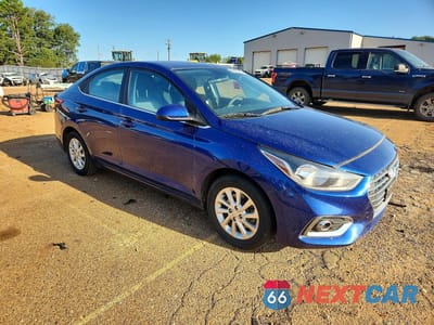 Czwarte zdjęcie samochodu z boku: 2021 HYUNDAI ACCENT SEL VIN:3KPC24A62ME138122 - miniatura