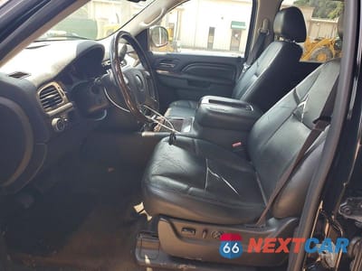 Zdjęcie 7 z 12 samochodu: 2013 GMC YUKON DENALI VIN:1GKS2EEFXDR104093 - miniatura