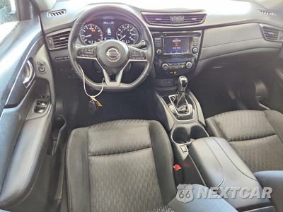 Zdjęcie 8 z 12 samochodu: 2018 NISSAN ROGUE SV VIN:KNMAT2MVXJP530840 - miniatura