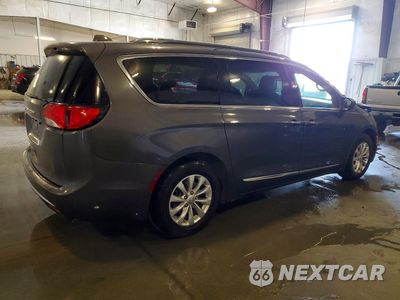 Trzecie zdjęcie samochodu z tyłu: 2018 CHRYSLER PACIFICA TOURING L VIN:2C4RC1BG3JR144373 - miniatura