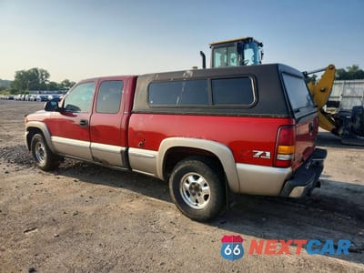 Drugie zdjęcie samochodu z przodu: 2001 GMC NEW SIERRA K1500 VIN:2GTEK19T011359132 - miniatura