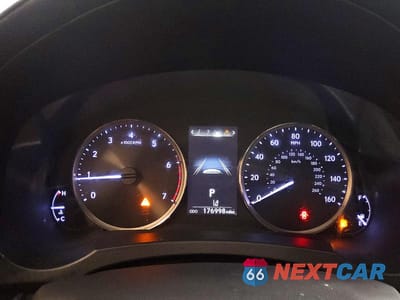Zdjęcie 9 z 12 samochodu: 2018 LEXUS IS 300 VIN:JTHBA1D28J5067164 - miniatura