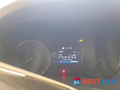 Zdjęcie 9 z 12 samochodu: 2016 HYUNDAI GENESIS 3.8L VIN:KMHGN4JE0GU129629 - miniatura