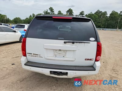 Zdjęcie 6 z 13 samochodu: 2011 GMC YUKON XL C1500 SLT VIN:1GKS1KE08BR205143 - miniatura