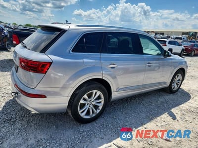Trzecie zdjęcie samochodu z tyłu: 2019 AUDI Q7 PREMIUM PLUS/SE PREMIUM PLUS VIN:WA1LAAF73KD006417 - miniatura
