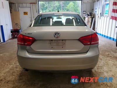 Zdjęcie 6 z 12 samochodu: 2013 VOLKSWAGEN PASSAT S VIN:1VWAP7A33DC119373 - miniatura