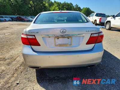 Zdjęcie 6 z 12 samochodu: 2007 LEXUS LS 460L VIN:JTHGL46F675012450 - miniatura