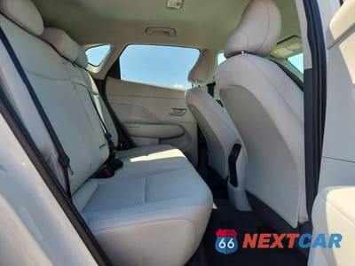 Zdjęcie 10 z 12 samochodu: 2025 HYUNDAI KONA SEL VIN:KM8HBCAB6SU288970 - miniatura