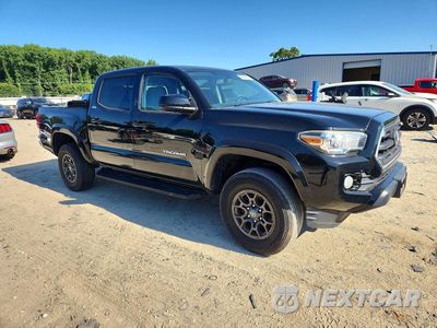 Czwarte zdjęcie samochodu z boku: 2017 TOYOTA TACOMA SR5 V6 VIN:5TFAZ5CN1HX025121 - miniatura