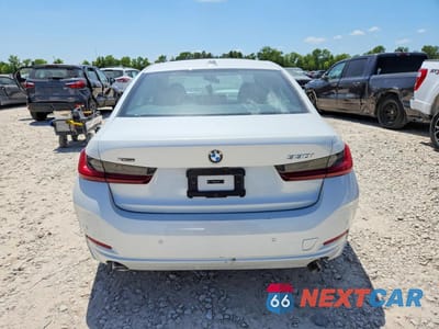 Zdjęcie 6 z 12 samochodu: 2026 BMW 330XI VIN:3MW89CW00T8G10165 - miniatura