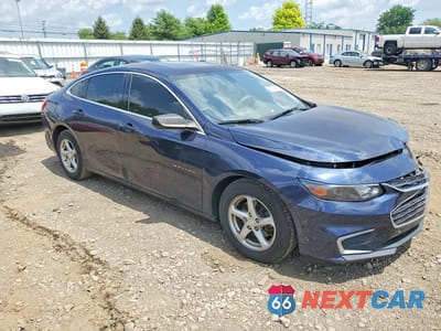 Czwarte zdjęcie samochodu z boku: 2018 CHEVROLET MALIBU LS VIN:1G1ZB5STXJF104539 - miniatura