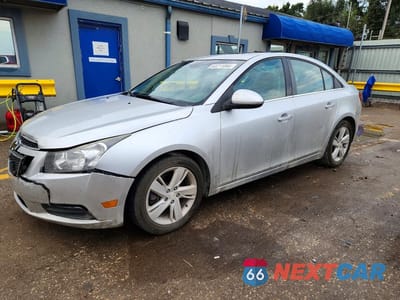 2014 CHEVROLET CRUZE 1G1P75SZ6E7138135 - główne zdjęcie licytacji z USA - miniatura