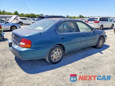 Trzecie zdjęcie samochodu z tyłu: 1998 NISSAN ALTIMA XE VIN:1N4DL01D1WC225034 - miniatura