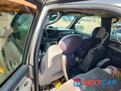 Zdjęcie 8 z 12 samochodu: 2001 GMC YUKON VIN:1GKEK13T31J163429 - miniatura