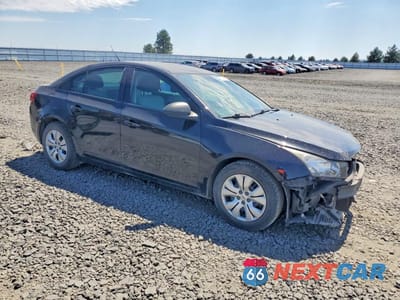 Czwarte zdjęcie samochodu z boku: 2014 CHEVROLET CRUZE LS VIN:1G1PA5SG5E7431525 - miniatura