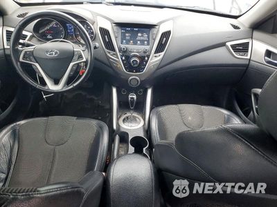 Zdjęcie 8 z 12 samochodu: 2017 HYUNDAI VELOSTER BASE VIN:KMHTC6AD7HU310039 - miniatura
