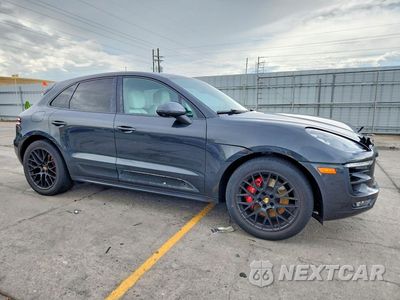 Czwarte zdjęcie samochodu z boku: 2017 PORSCHE MACAN GTS VIN:WP1AG2A58HLB54891 - miniatura