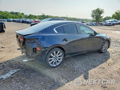 Trzecie zdjęcie samochodu z tyłu: 2021 MAZDA 3 SELECT VIN:3MZBPABL6MM253003 - miniatura