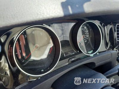 Zdjęcie 9 z 12 samochodu: 2018 VOLKSWAGEN GTI S/SE VIN:3VW447AU7JM296162 - miniatura