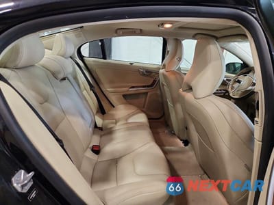 Zdjęcie 10 z 12 samochodu: 2016 VOLVO S60 PLATINUM VIN:LYV612TM2GB091741 - miniatura