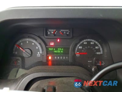 Zdjęcie 9 z 13 samochodu: 2014 FORD ECONOLINE E350 SUPER DUTY WAGON VIN:1FBNE3BL9EDA15536 - miniatura