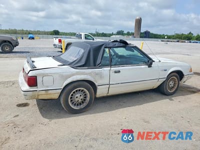 Trzecie zdjęcie samochodu z tyłu: 1993 FORD MUSTANG LX VIN:1FACP44M5PF111802 - miniatura