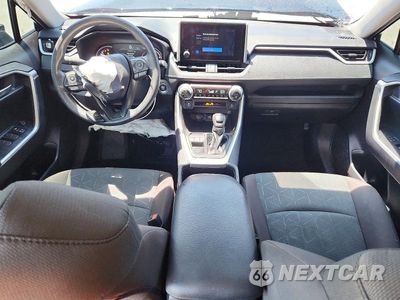 Zdjęcie 8 z 12 samochodu: 2024 TOYOTA RAV4 XLE VIN:2T3W1RFV9RW334423 - miniatura