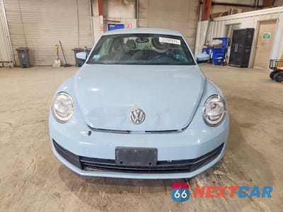 Piąte zdjęcie samochodu w środku: 2014 VOLKSWAGEN BEETLE VIN:3VWJP7AT3EM629853 - miniatura