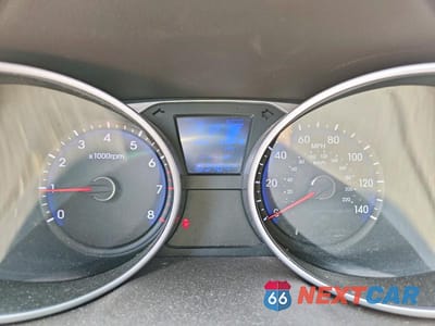 Zdjęcie 9 z 13 samochodu: 2012 HYUNDAI TUCSON GLS VIN:KM8JUCAC2CU418961 - miniatura