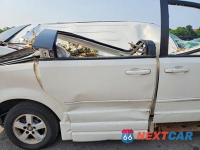 Zdjęcie 11 z 13 samochodu: 2010 DODGE GRAND CARAVAN SE VIN:2D4RN4DE8AR296966 - miniatura
