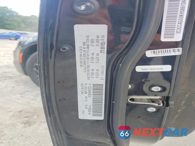 Zdjęcie 12 z 12 samochodu: 2019 CHRYSLER 300 S VIN:2C3CCAGG0KH586134 - miniatura