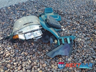 Zdjęcie 8 z 9 samochodu: 1996 HONDA GL1500 SE12 VIN:1HFSC2239TA800786 - miniatura