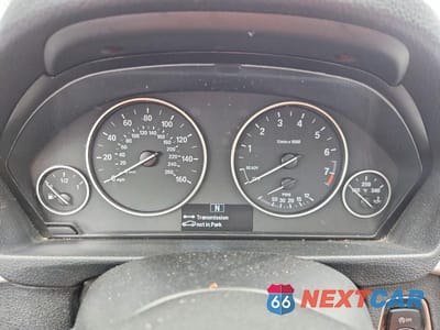Zdjęcie 9 z 12 samochodu: 2013 BMW 328 VIN:WBA3B5G58DNS03195 - miniatura