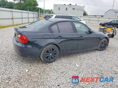 Trzecie zdjęcie samochodu z tyłu: 2007 BMW 328 XI VIN:WBAVC93567KZ71573 - miniatura