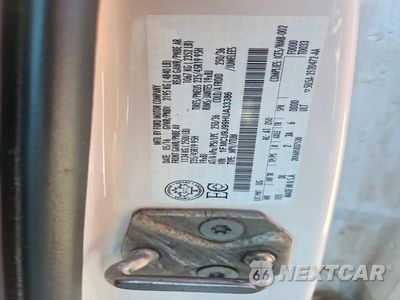 Zdjęcie 13 z 13 samochodu: 2017 FORD ESCAPE TITANIUM VIN:1FMCU9J99HUA33386 - miniatura