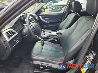 Zdjęcie 7 z 12 samochodu: 2013 BMW 328 I VIN:WBA3A5C53DF600171 - miniatura