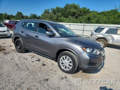 Czwarte zdjęcie samochodu z boku: 2018 NISSAN ROGUE S VIN:KNMAT2MV5JP521494 - miniatura