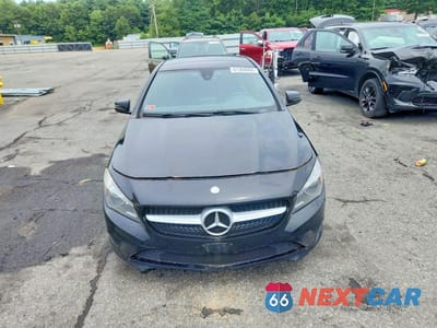 Piąte zdjęcie samochodu w środku: 2016 MERCEDES-BENZ CLA 250 4MATIC VIN:WDDSJ4GB4GN303225 - miniatura